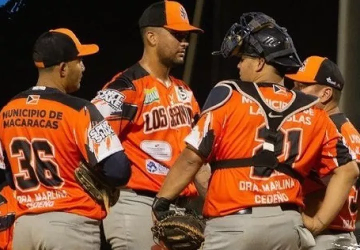 El equipo de Los Santos, primer sembrado de la Serie Regular del torneo, enfrentará a Chiriquí. Foto: Fedebeis