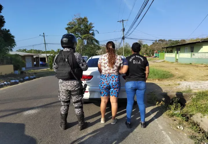 La mujer fue aprehendida en la 24 de Diciembre. 