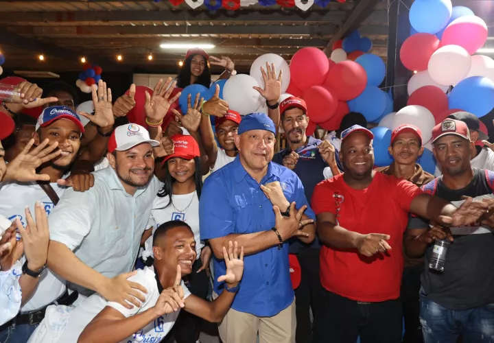 El precandidato Crispiano Adames a reiterado las presiones a lo interno del colectivo. 