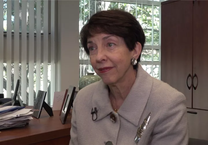  La exdiplomática Susan Shirk, cree que Washington y Pekín están envueltos en una peligrosa guerra fría que aunque de momento está restringida al terreno empresarial y tecnológico podría derivar en un conflicto bélico. Imagen Wikipedia