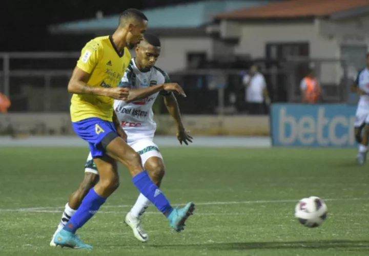 Herrera y Tauro empataron a cero goles el pasado 15 de febrero. Foto: LPF