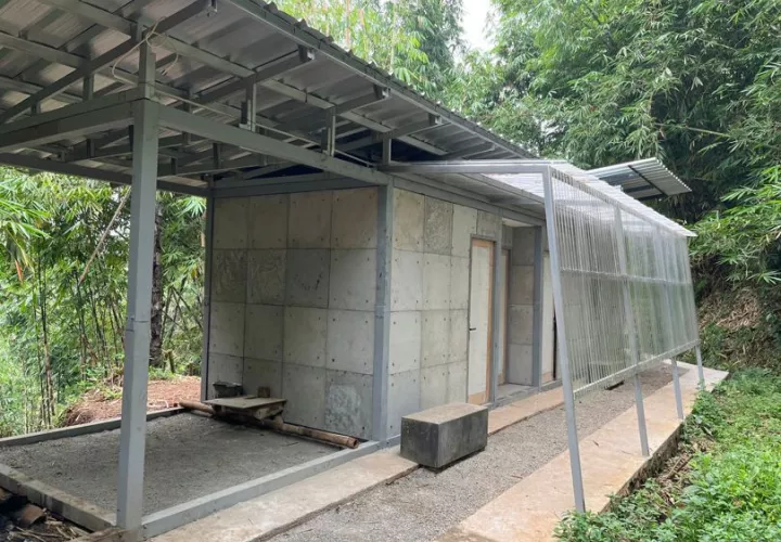 Hasta un 8 % de la arena para el hormigón y el mortero podría sustituirse por pañales desechables usados triturados. EFE