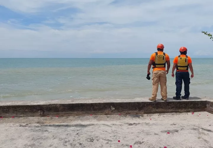 El mar de fondo es un oleaje largo y continuo generado por tormentas en el mar. 