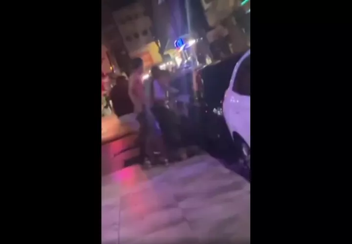 Ninguno de los testigos intentó ayudar a la víctima.