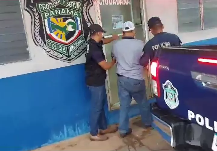  “Erick” y “Jessica”, fueron aprehendidos, ya que son requeridos por el delito de contra el patrimonio económico en modalidad de estafa.