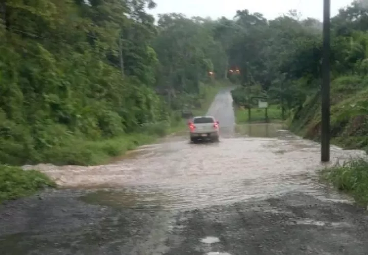 Desbordamiento de la quebrada “Pastor”.