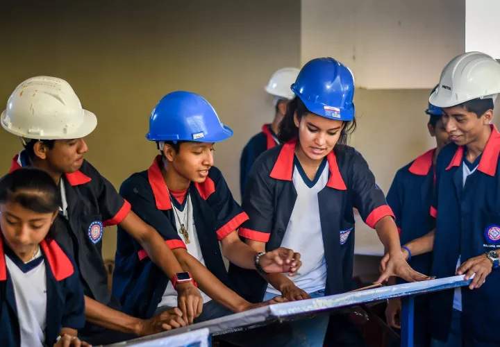 La formación técnica brinda a los jóvenes la oportunidad de mejorar sus condiciones de vida, reducir la pobreza y contribuir al desarrollo económico del país. Imagen Cciap