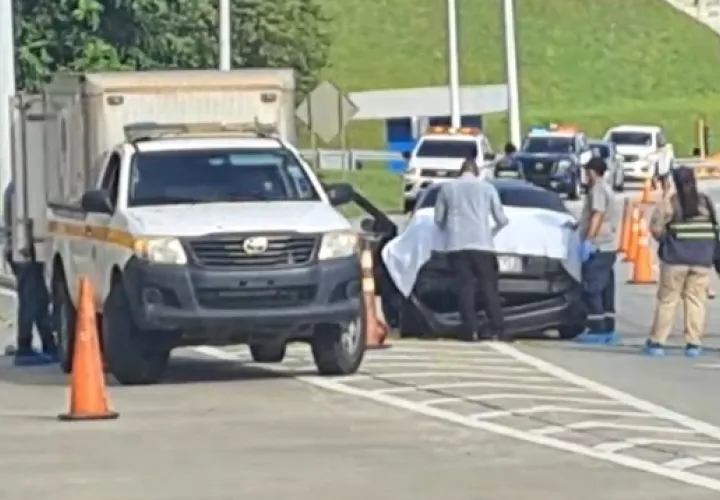 Escena del fatal accidente de tránsito en el Corredor Norte.   Foto Cortesía: @sanmiguelitoaldia
