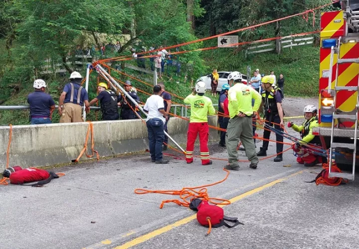 La víctima había salido de su casa en compañía de amigos para disfrutar de un día de diversión.