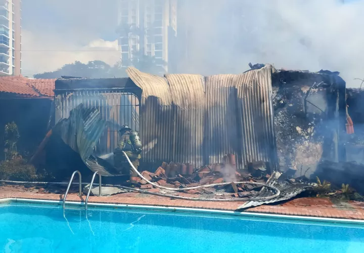 Residencia afectada pro el incendio que inició a eso de las 9:45 a.m. 