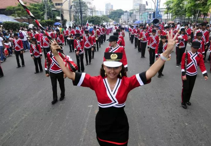 Noviembre, mes de la Patria.