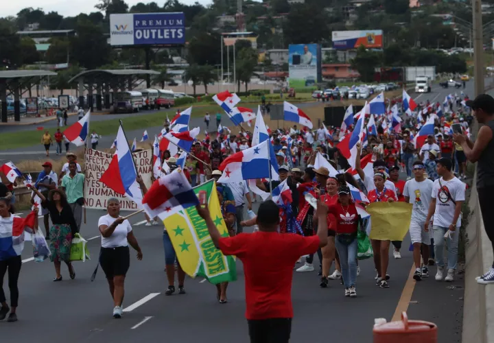 Manifestantes de Panamá Oeste se congregaron frente al Westland Mall.