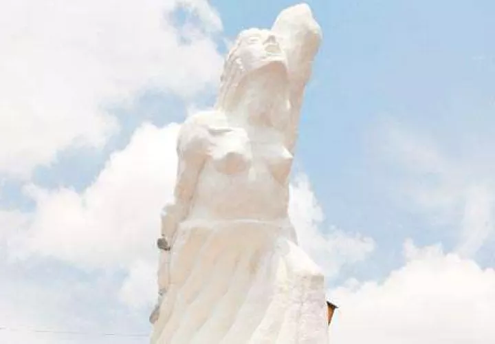 Algunas versiones indican que Rufina gritó la palabra libertad para arengar a favor del movimiento independentista el 10 de noviembre de 1821