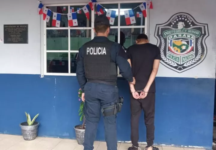 Se trata de un joven de 18 años que fue aprehendido  en el mismo distrito