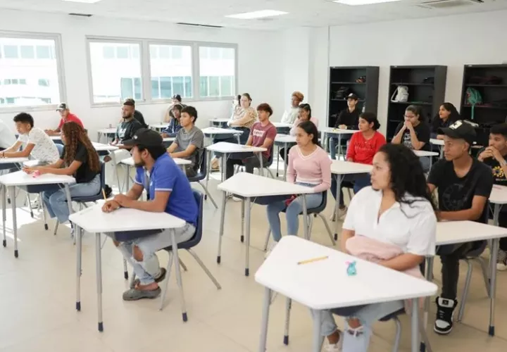 A nivel superior se aplican las pruebas Piense II.