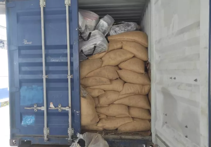 Una de las prácticas para trasegar es la contaminación con droga de los contenedores.