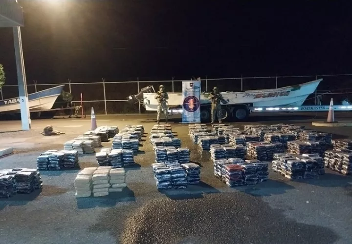 Todos los aprehendidos, la droga y las lanchas quedaron a órdenes de las fiscalías de Droga de la provincia correspondiente.