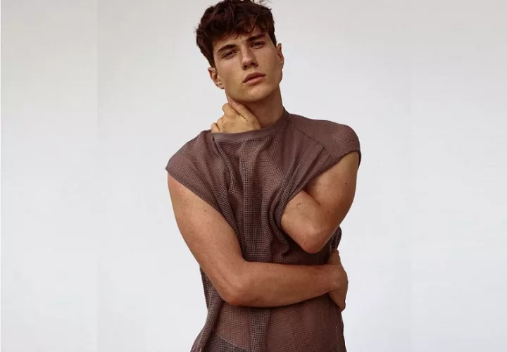 Edoardo Santini fue proclamado “hombre más bello” de Italia en 2019 (Instagram @_edoardosantini_).