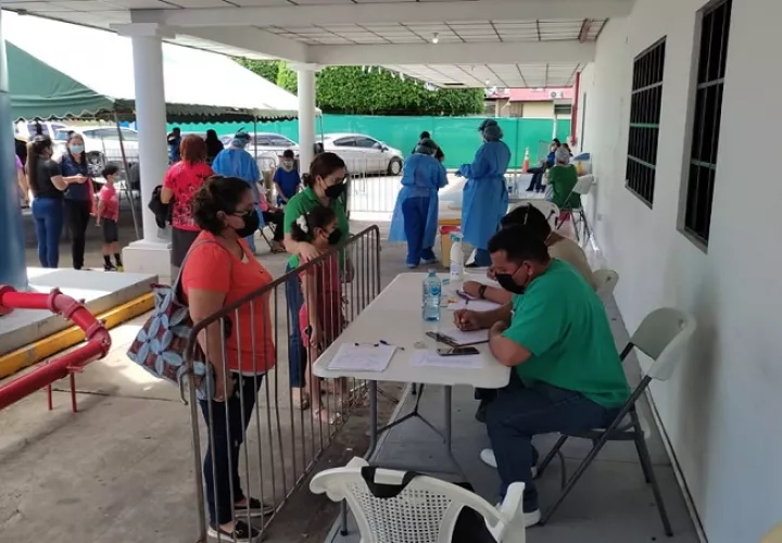 El Minsa informó que la positividad de la enfermedad se situó en 35,9 %.