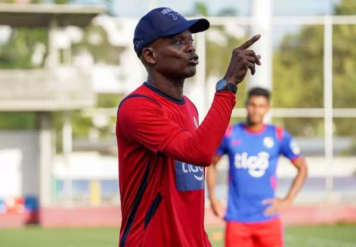 Jorge Dely, técnico de la selección Sub-20. Foto: EFE