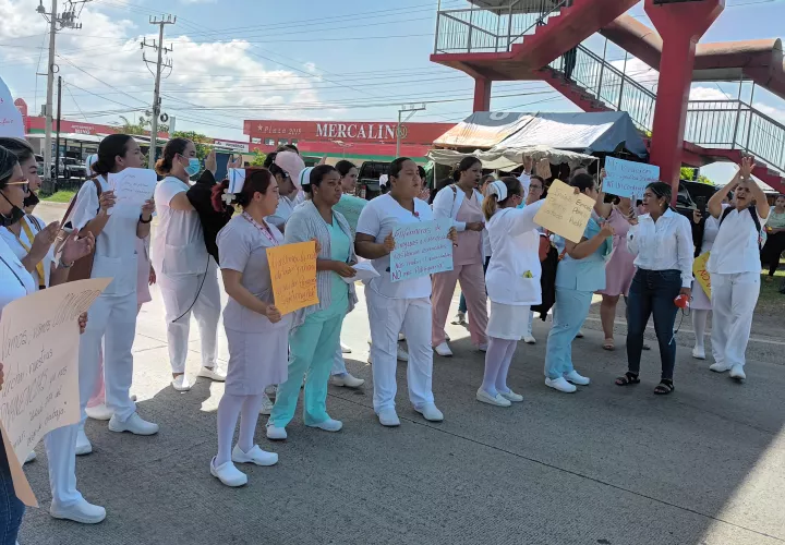 Las enfermeras se sienten engañadas por el presidente 