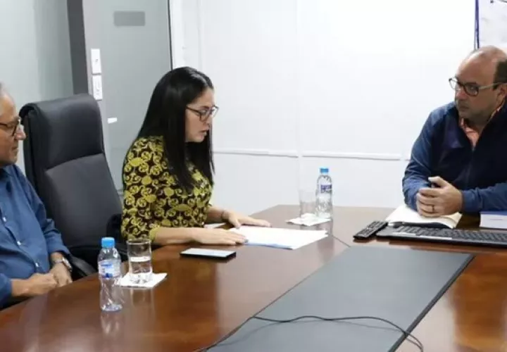 Zulay Rodríguez se reúne con Defensor del Pueblo.