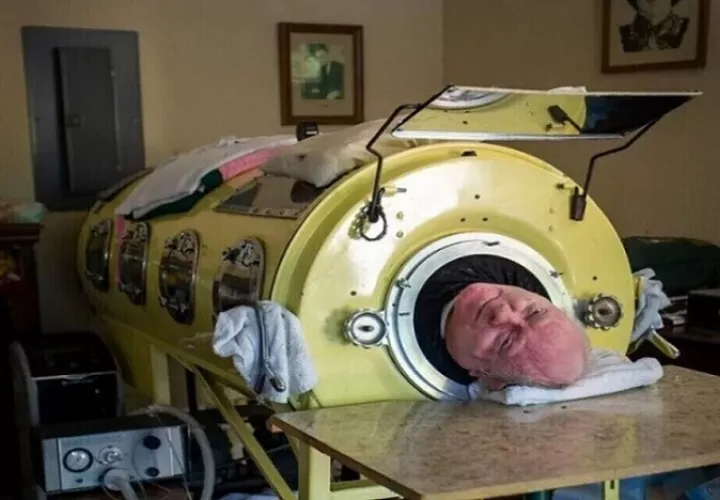 Paul Alexander, el hombre que vivió en un pulmón de acero durante más de 70 años. Foto / Gofundme