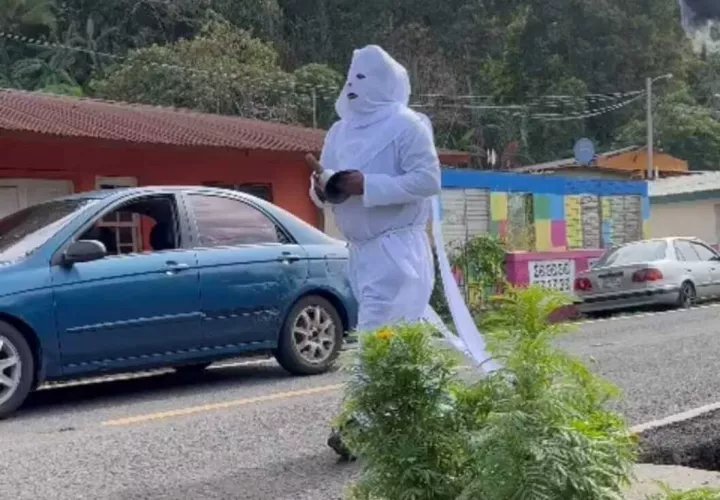 Este personaje, arraigado en la cultura local, representa un papel crucial durante la Semana Mayor.