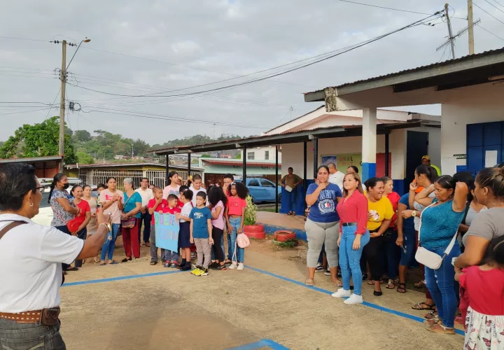 Padres de familia, estudiantes y docentes exigen mayor seguridad.