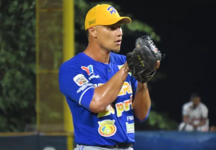 Lanzador herrerano Manuel Campos. Foto: Fedebeis