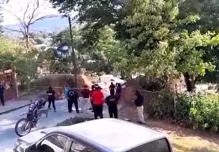 La cabeza y el resto del cadáver fueron ubicados detrás de unos cuartos de alquiler.