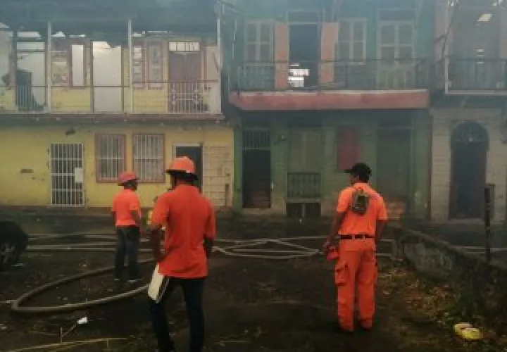 Dos horas más para controlar totalmente el incendio.