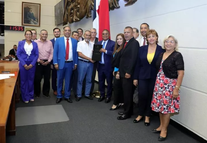 El Proyecto de Ley 964 fue aprobado en tercer debate.