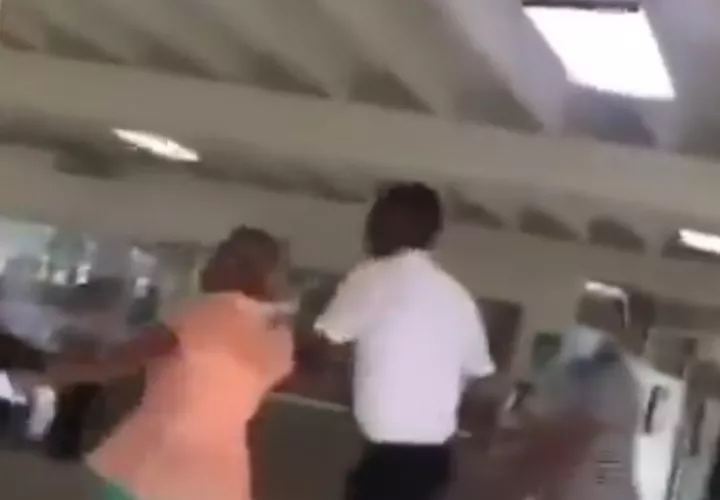 Escena del suceso en el plantel educativo.