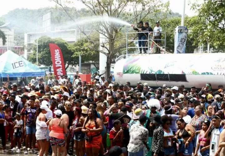 La cinta Costera fue el epicentro del Carnaval 2024.