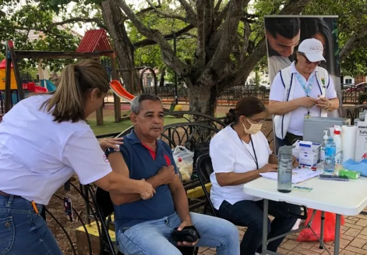 Herrera y Los Santos recibieron, cada provincia, 50 mil dosis de vacunas contra la influenza.