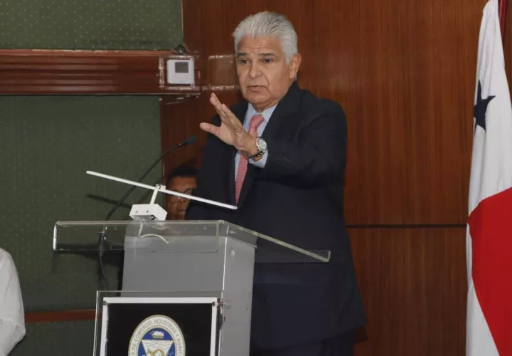 Mulino ofrece unas palabras durante el acto de recordación de la creación de la Cruzada Civilista hace 37 años.