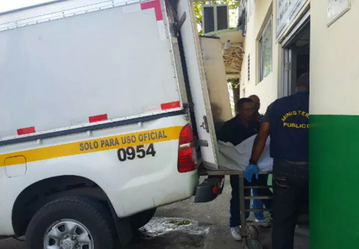 El cuerpo de Orozco ha sido trasladado a la morgue judicial en Colón para la necropsia correspondiente.