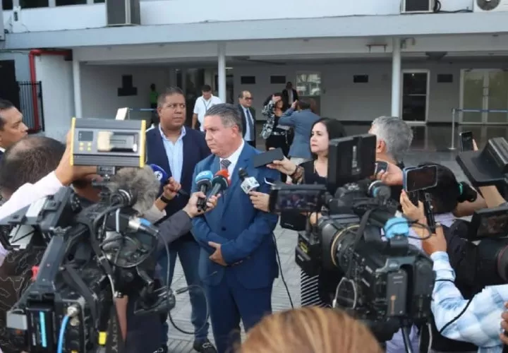 Director de Aseo, Ovil Moreno Marín.