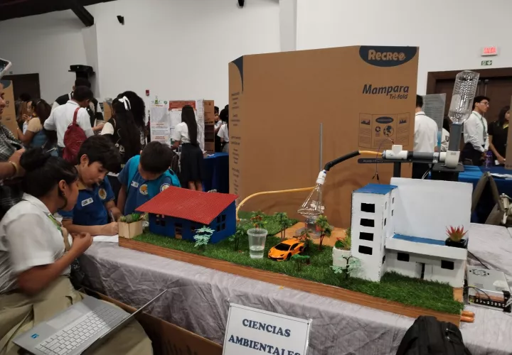 Se espera que la exhibición de los proyectos motive a otros jóvenes a involucrarse en actividades científicas. Foto: MC.