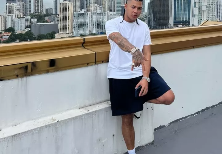 El cantante Humberto Ceballos dijo que en noviembre viene con nuevo álbum. Foto: Instagram 