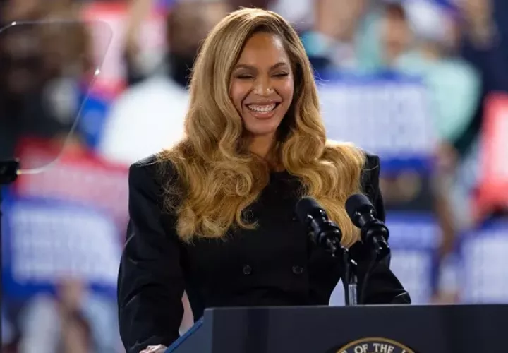 Beyoncé conectó la candidatura de Harris con la lucha por los derechos de las mujeres. Foto: EFE