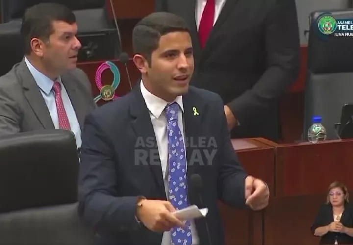 Diputado José Pérez Barboni.