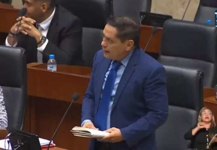 Diputado Manuel Cheng Peñalba.