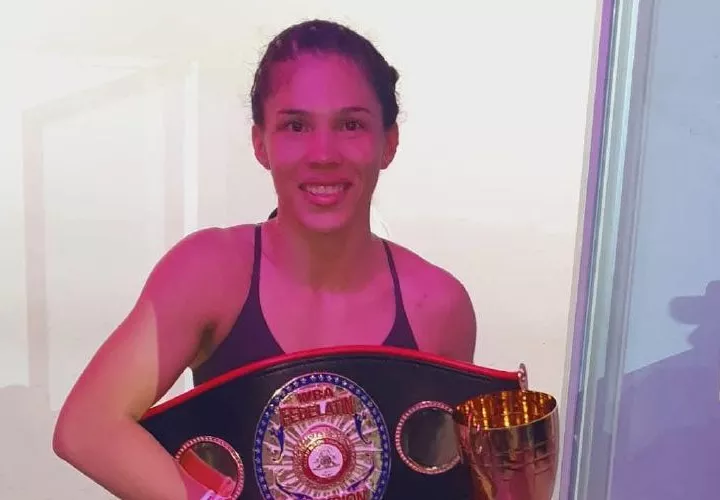 Nataly Delgado fue escogida recientemente por la Comisión de Boxeo Profesional de Panamá como la Boxeadora del Año en Panamá.
