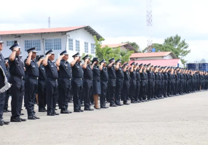 La advertencia guardaría referencia a reacciones tras las quejas formuladas por 400 miembros de la Fuerza Pública.