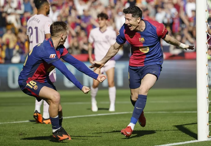 Lewandowski celebra su segundo gol.