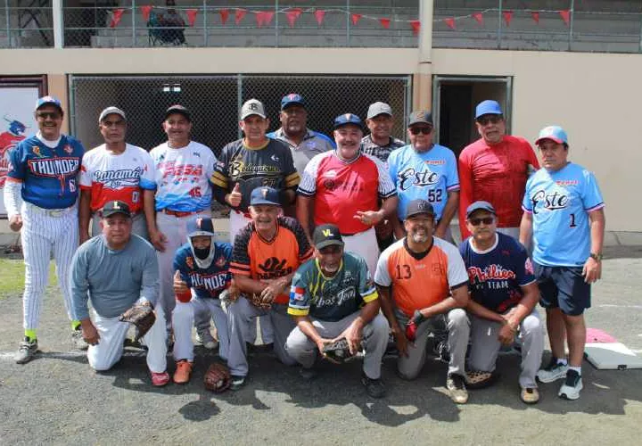 El equipo del Club HR se coronó campeón de la liga de softbol de 60 años y más de Panamá Este, al vencer 15-8 a su similar de Villalobos.