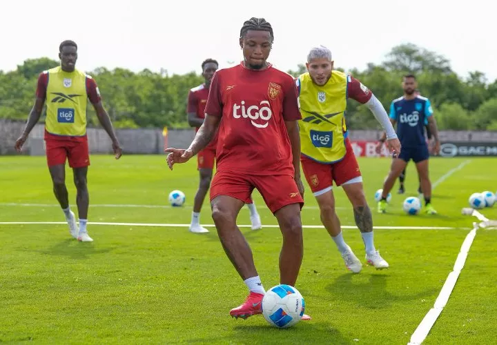 En el entrenamiento de ayer domingo se sumó el mediocampista Janpol Morales, del CD Macará del fútbol de Ecuador.