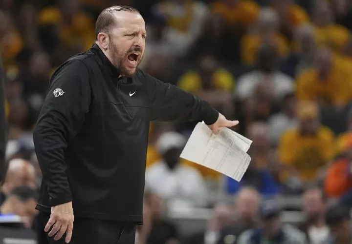 Entrenador de baloncesto Tom Thibodeau